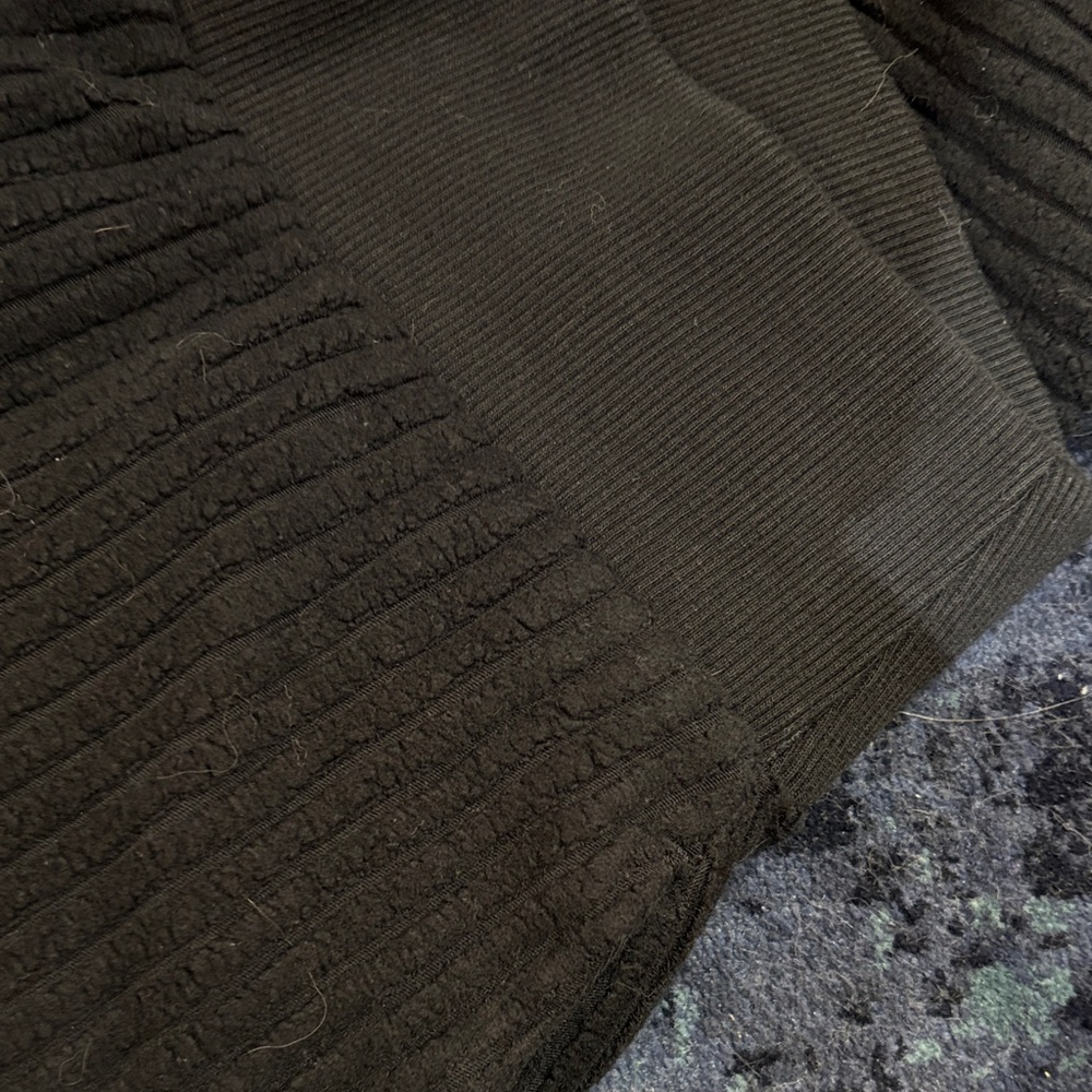 Gymshark Black Track Pants - Picture 4 of 4